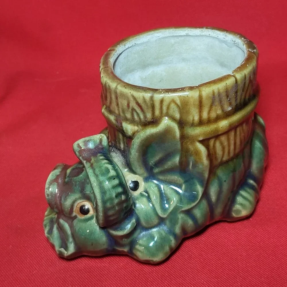 VTG Planter Pot Green Lucky Trunk Up Baby Elephant Ceramic